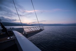 3819e_yv0fg_catamaran_jamadhar_100_-_cap_med_2.jpg