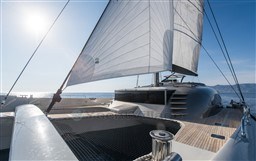 902ed_7z5mg_catamaran_jamadhar_100_-_cap_med_24.jpg