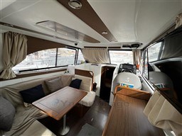 ab1b6_kweys_beneteau_antares_30_cap_med_10.jpg