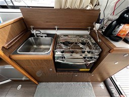 3f702_1idpc_beneteau_antares_30_cap_med_14.jpg
