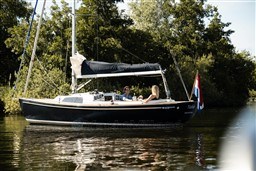 5fec0_szu1w_saffier-sc-8m-cabin-classic-sailing-yacht-saffier-yachts-12.jpg