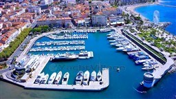 93394_wkxnj_le-vieux-port-de-saint-raphael_5001049_1-copie-2-1.jpg