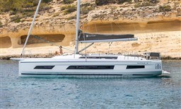 38d58_lymil_dufour-41-new-sailboat.jpg