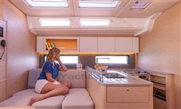 e22ec_pd1z6_dufour-48-nouveau-bateau-voilier-24.jpg