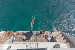02453_qdhhb_fountaine-pajot-samana-59-aft-cockpit_8_.JPG
