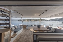 d6ab1_5nr21_fountaine-pajot-samana-59-aft-cockpit_13_.jpg