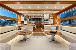 32cc1_2lvvh_salon-_1540_2_c_jim-raycroft.jpg