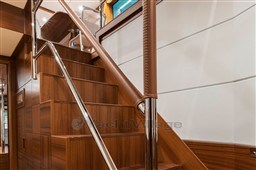 a325f_xv4mi_stair_1552_c_jim-raycroft2.jpg