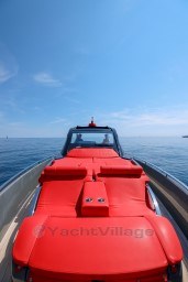 12169_45eow_thom3285.jpg