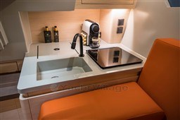 7cf1a_ndjt1_saffier-se-33-life-interior-images-saffier-yachts-2.jpg