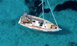 65c01_cgcez_bateau-voilier-dufour-44-photo-yacht.jpg