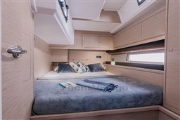 e1bb2_r49if_luxury-sailing-yachts-dufour-470-boat-photo-interior-7.jpg