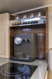 29207_4jjas_saffier-se37-lounge-interior-image-saffier-yachts-11.jpg