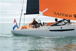 1beca_ddstx_saffier-se-28-leopard-sailing-yacht-daysailer-exterior-image-saffier-yachts-11.jpg