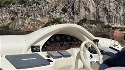 a076d_7eyrp_img_9159.jpg