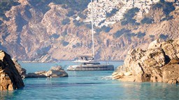7fff0_kdbbt_fountaine-pajot-yachts-fpy70s-anchoring-06.jpg