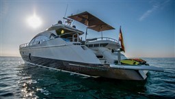4586e_ngpjm_aicon_72sl_barcelona_yachting_-_8.jpg