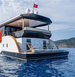 45dcd_w76qc_motor_yacht_myks22_2025_barcelona_yachting_-_40.jpg