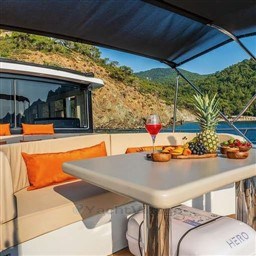406c3_umttr_motor_yacht_myks22_2025_barcelona_yachting_-_14.jpg