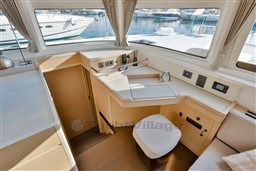 110f6_9zq93_lagoon_46_2022_barcelona_yachting_-_24.jpg