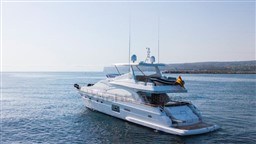 7f7fb_ila7d_astondoa_72_glx_2025_drone_barcelona_yachting_-_12.jpg