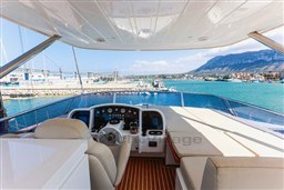 08cf9_0d69c_astondoa_72_glx_2025_barcelona_yachting_-_33.jpg