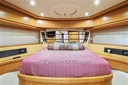 9b555_qsgkw_pershing_76_barcelona_yachting_-_9-1.jpg