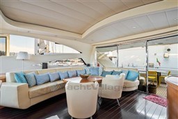0842c_alhxi_pershing_76_barcelona_yachting_-_6-1.jpg