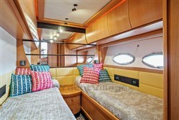 c662e_lmcaw_pershing_76_barcelona_yachting_-_10-1.jpg