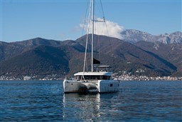 54c38_okwdh_lagoon_42_montenegro_2023_barcelona_yachting_2026_-_6.jpg