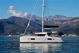 b968e_1iekt_lagoon_42_montenegro_2023_barcelona_yachting_2026_-_7.jpg