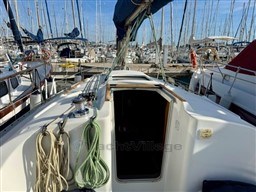 31f4e_q7g38_beneteau_oceanis_311_clipper_jan_2026_barcelona_yachting_-_23.jpg
