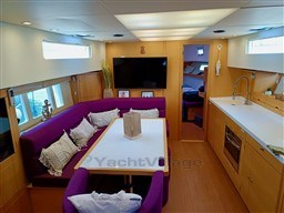bbb70_k90a0_delphia_escape_1350_bis_barcelona_yachting_-_14_-_10.jpg