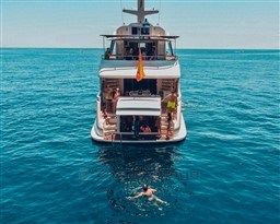 72a2d_5ogwm_explorer92_barcelona_yachting_-_17.jpg