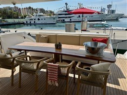 b11f4_lhzhx_explorer92_barcelona_yachting_-_21.jpg