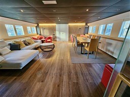 75f29_dt0wi_explorer92_barcelona_yachting_-_24.jpg