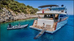 de2cb_9modu_mysy26_trawler_barcelona_yachting_-_26.jpg