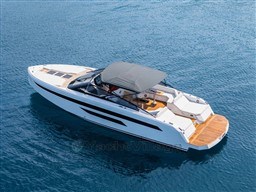 8c0db_k5hdv_bb44_yachts_ischia_barcelona_yachting_-_3.jpg