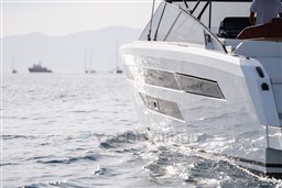 f4a26_vgfye_bb44_yachts_ischia_barcelona_yachting_-_9.jpg