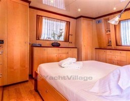 9df17_8cdpf_yacht_barcelona_yachting_sarri_32_-_5.jpg