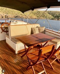 77139_pzjhp_gypsy_44_barcelona_yachting_-_11.jpg