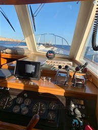 e4861_6td7f_gypsy_44_barcelona_yachting_-_6.jpg