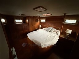 2134f_yps1m_island_gypsy_44_barcelona_yachting_-_11_1_-1.jpg