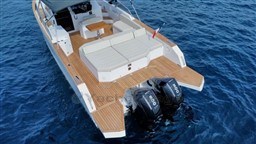 9cbb5_w5xfr_bb35_elba_outboard_barcelona_yachting_-_17-1.jpg