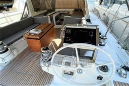 006a9_g7lvf_beneteau_oceanis_55_barcelona_yachting_-_8.jpg