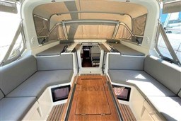 bba06_0qxu5_beneteau_oceanis_55_barcelona_yachting_-_11.jpg