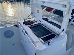 b3555_lbp6q_jeanneau_prestige_520_fly_barcelona_yachting_-_8_1_.jpg