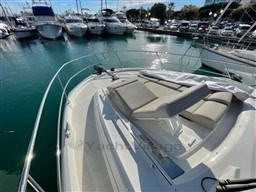 a7867_bnf62_jeanneau_prestige_520_fly_barcelona_yachting_-_8.jpg