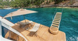 e19f9_im3f2_simay_m_trawler_barcelona_yachting_-_15.jpg
