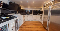 a3923_nn9o5_simay_m_trawler_barcelona_yachting_-_12.jpg